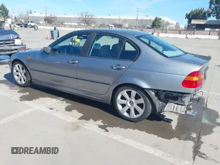 2003 BMW 3 Series 325i with VIN WBAAZ334X3KP81397, listed as a IAAI auction lot 41633863 with 128,133 mi miles and . Bid and sale history available at DreamBid. Image 3.