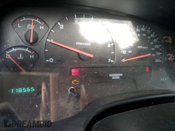 2004 Dodge Dakota Sport with VIN 1D7HL38K34S561259, listed as a Copart auction lot 83047884 with 118,565 mi miles and Salvage Title. Bid and sale history available at carsss.com. Image 9.