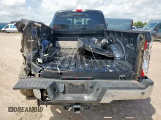 2019 Ford F-350 XL z VIN 1FT8W3DT6KEE82020, wystawiony jako Copart lot #60080755 z przebiegiem 381 486 mil mil oraz Szkoda całkowita • Salvage title. Historia ofert i sprzedaży dostępna na DreamBid. Obrazek 6.