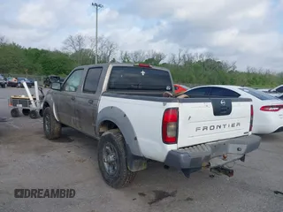 2003 Nissan Frontier XE z VIN 1N6ED27T13C404348, wystawiony jako IAAI lot #41952112 z przebiegiem Nie podano mil oraz . Historia ofert i sprzedaży dostępna na DreamBid. Obrazek 3.