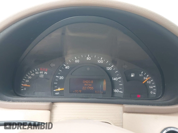 2004 Mercedes-Benz C 240 z VIN WDBRF81J84F457572, wystawiony jako IAAI lot #42126183 z przebiegiem 221 755 mil mil oraz . Historia ofert i sprzedaży dostępna na DreamBid. Obrazek 7.