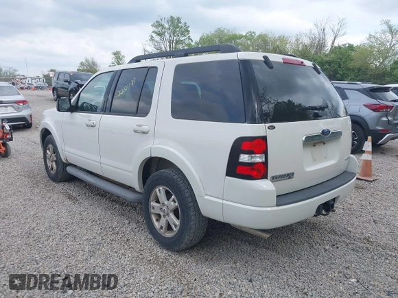 2010 Ford Explorer XLT с VIN 1FMEU7DE9AUA42603, выставлен на аукционе IAAI как лот 42201181 с пробегом 175 994 миль миль и . История ставок и продаж доступна на DreamBid. Изображение 3.