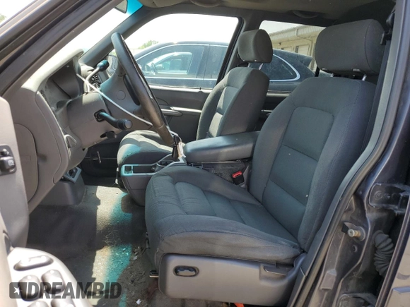 2001 Ford Explorer Sport Trac z VIN 1FMZU77E81UA92437, wystawiony jako Copart lot #57461165 z przebiegiem 275 633 mil mil oraz Czysty tytuł • Clean title. Historia ofert i sprzedaży dostępna na DreamBid. Obrazek 7.