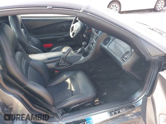 2004 Chevrolet Corvette with VIN 1G1YY22G745124026, listed as a IAAI auction lot 39673974 with 22,415 mi miles and . Bid and sale history available at DreamBid. Image 5.