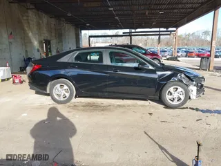 2021 Hyundai Elantra SE with VIN KMHLL4AG5MU195451, listed as a IAAI auction lot 41099908 with 20,388 mi miles. Bid and sale history available at carsss.com. Image 14.