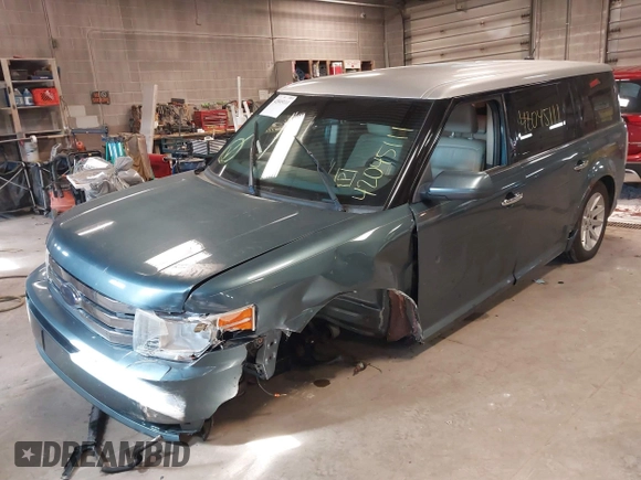 2010 Ford Flex SEL with VIN 2FMGK5CC8ABB09572, listed as a IAAI auction lot 42045111 with 225,666 mi miles. Bid and sale history available at carsss.com. Image 6.