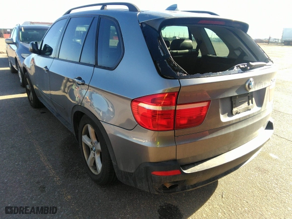 2007 BMW X5 3.0si with VIN 5UXFE43577L010011, listed as a IAAI auction lot 41736230 with 177,768 mi miles. Bid and sale history available at carsss.com. Image 3.