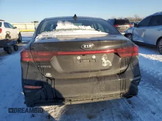 2021 Kia Forte FE with VIN 3KPF24ADXME412081, listed as a Copart auction lot 41478885 with 35,978 mi miles and Salvage Title. Bid and sale history available at carsss.com. Image 6.