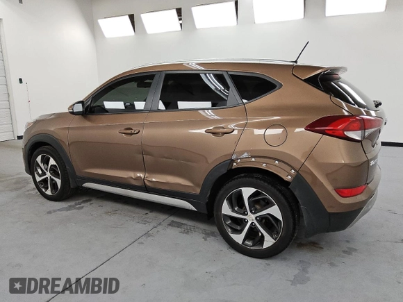 2017 Hyundai Tucson Sport z VIN KM8J3CA22HU415298, wystawiony jako Copart lot #57496495 z przebiegiem 67 475 mil mil oraz Czysty tytuł • Clean title. Historia ofert i sprzedaży dostępna na DreamBid. Obrazek 2.