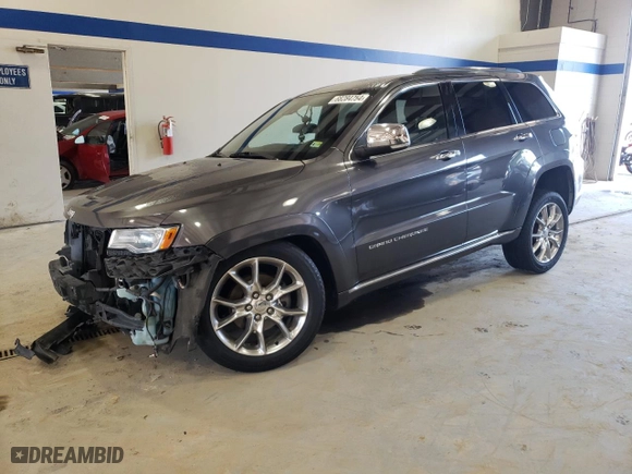 2014 Jeep Grand Cherokee Summit with VIN 1C4RJFJG5EC388545, listed as a Copart auction lot 68284754 with 189,897 mi miles and Salvage Title. Bid and sale history available at carsss.com. Image 1.