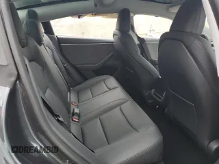 2025 Tesla Model 3 Long Range z VIN 5YJ3E1EA9SF892355, wystawiony jako Copart lot #52565545 z przebiegiem 12 825 mil mil oraz Szkoda całkowita • Salvage title. Historia ofert i sprzedaży dostępna na DreamBid. Obrazek 10.