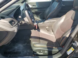 2023 Cadillac CT4 V-Series z VIN 1G6DD5RL8P0135708, wystawiony jako Copart lot #73919374 z przebiegiem 23 729 mil mil oraz Szkoda całkowita • Salvage title. Historia ofert i sprzedaży dostępna na DreamBid. Obrazek 7.