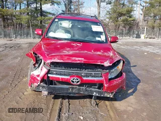 2011 Toyota RAV4 Limited with VIN 2T3DK4DV3BW060104, listed as a IAAI auction lot 41540103 with 185,223 mi miles and . Bid and sale history available at DreamBid. Image 13.