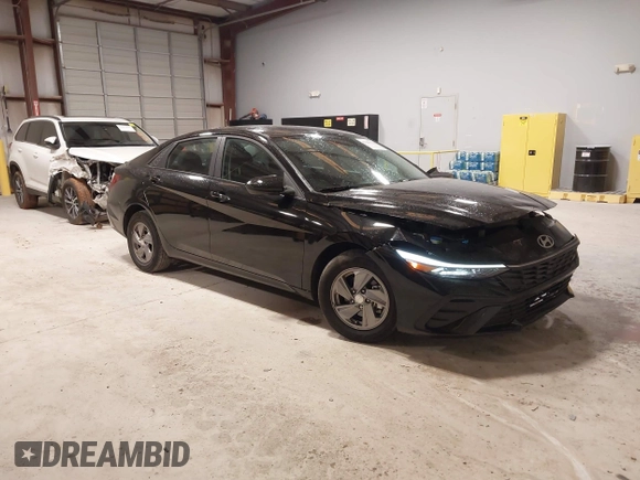 2024 Hyundai Elantra SE with VIN KMHLL4DG9RU832988, listed as a IAAI auction lot 42166112 with 9,676 mi miles and . Bid and sale history available at DreamBid. Image 1.