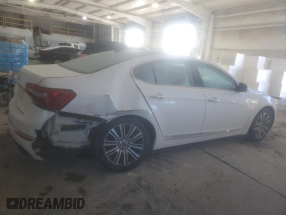 2015 Kia Cadenza Premium with VIN KNALN4D72F5194052, listed as a Copart auction lot 46160655 with 188,667 mi miles and Salvage Title. Bid and sale history available at carsss.com. Image 3.