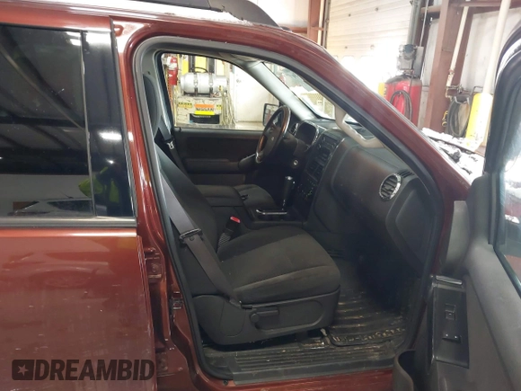 2009 Ford Explorer Sport Trac XLT with VIN 1FMEU51E69UA40991, listed as a IAAI auction lot 41651836 with 189,752 mi miles and . Bid and sale history available at DreamBid. Image 5.