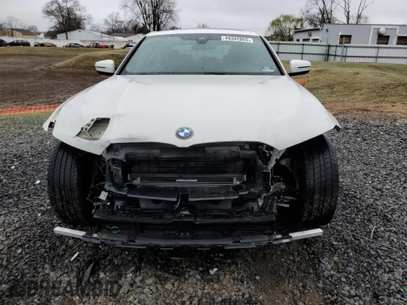 2019 BMW 3 Series 330i xDrive with VIN 3MW5R7J59K8B03003, listed as a Copart auction lot 49342865 with 16,610 mi miles and Salvage Title. Bid and sale history available at DreamBid. Image 5.