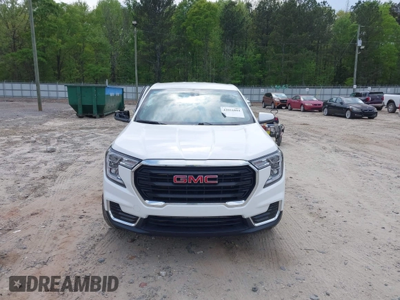 2024 GMC Terrain SLE z VIN 3GKALMEG3RL103586, wystawiony jako IAAI lot #42016804 z przebiegiem 21 596 mil mil oraz . Historia ofert i sprzedaży dostępna na DreamBid. Obrazek 12.