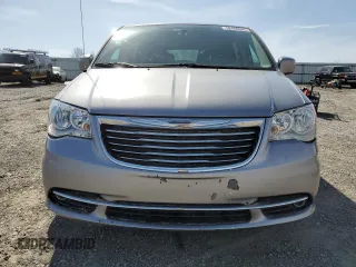 2016 Chrysler Town & Country Touring with VIN 2C4RC1BG4GR288801, listed as a Copart auction lot 52450365 with 101,087 mi miles and Salvage Title. Bid and sale history available at DreamBid. Image 5.