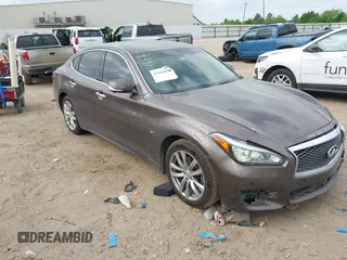 2018 Infiniti Q70 Luxe с VIN JN1BY1AP9JM180367, выставлен на аукционе IAAI как лот 41964878 с пробегом 154 596 миль миль и . История ставок и продаж доступна на DreamBid. Изображение 1.