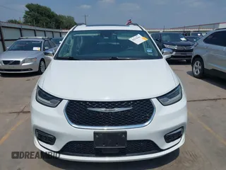 2022 Chrysler Pacifica Limited z VIN 2C4RC1GG4NR138872, wystawiony jako IAAI lot #42278641 z przebiegiem 83 738 mil mil oraz . Historia ofert i sprzedaży dostępna na DreamBid. Obrazek 13.