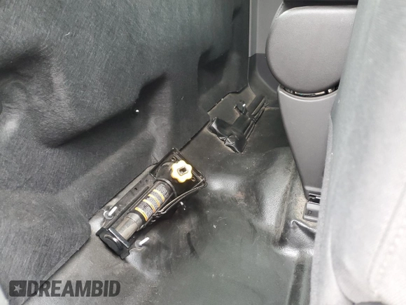 2020 GMC Sierra 1500 with VIN 3GTN8AEF0LG214844, listed as a Copart auction lot 85161574 with 158,570 mi miles and Salvage Title. Bid and sale history available at DreamBid. Image 10.