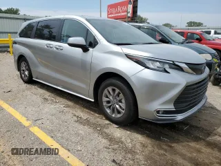 2023 Toyota Sienna XLE with VIN 5TDYRKEC6PS152430, listed as a Copart auction lot 60543295 with Not provided miles and Salvage title. Bid and sale history available at DreamBid. Image 4.