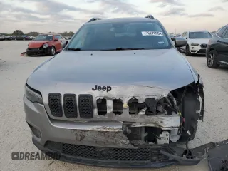 2021 Jeep Cherokee Latitude Plus with VIN 1C4PJLLB4MD204339, listed as a Copart auction lot 76270504 with 42,215 mi miles and Salvage title. Bid and sale history available at DreamBid. Image 5.
