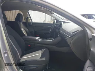 2023 Hyundai Sonata SEL z VIN KMHL64JA4PA272481, wystawiony jako IAAI lot #41814886 z przebiegiem 29 263 mil mil oraz . Historia ofert i sprzedaży dostępna na DreamBid. Obrazek 5.