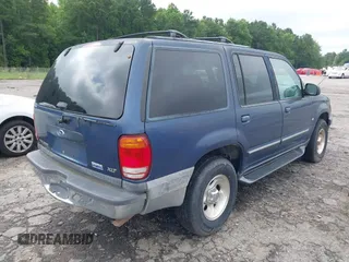2000 Ford Explorer XLT with VIN 1FMZU83P6YZC14626, listed as a IAAI auction lot 42687279 with 242,003 mi miles and . Bid and sale history available at DreamBid. Image 4.