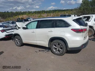 2014 Toyota Highlander XLE with VIN 5TDKKRFH7ES028046, listed as a IAAI auction lot 41792653 with 1 mi miles. Bid and sale history available at carsss.com. Image 14.