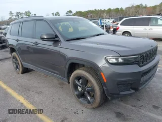 2024 Jeep Grand Cherokee Altitude z VIN 1C4RJKAG3R8614969, wystawiony jako IAAI lot #41582224 z przebiegiem 11 215 mil mil oraz . Historia ofert i sprzedaży dostępna na DreamBid. Obrazek 1.