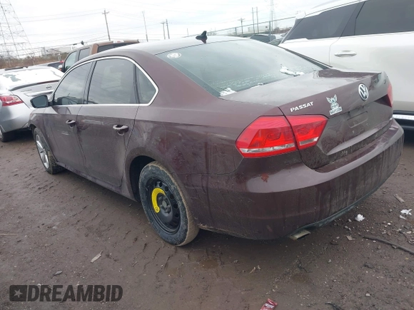 2013 Volkswagen Passat SE w/Sunroof & Nav with VIN 1VWBP7A37DC075527, listed as a IAAI auction lot 41055338 with 151,177 mi miles. Bid and sale history available at carsss.com. Image 3.
