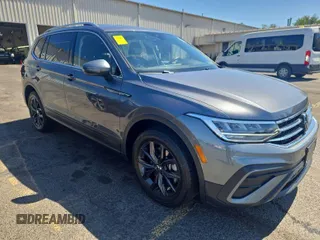 2024 Volkswagen Tiguan SE с VIN 3VV3B7AXXRM083203, выставлен на аукционе IAAI как лот 42813448 с пробегом 30 988 миль миль и . История ставок и продаж доступна на DreamBid. Изображение 15.