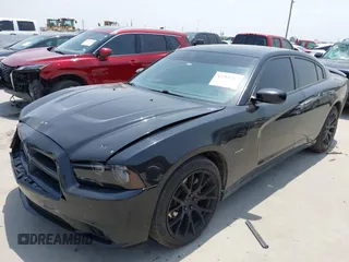 2014 Dodge Charger RT z VIN 2C3CDXCT4EH337763, wystawiony jako IAAI lot #42281217 z przebiegiem 121 653 mil mil oraz . Historia ofert i sprzedaży dostępna na DreamBid. Obrazek 20.