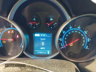 2014 Chevrolet Cruze LS with VIN 1G1PA5SH5E7231298, listed as a IAAI auction lot 42159916 with 179,921 mi miles and . Bid and sale history available at carsss.com. Image 7.