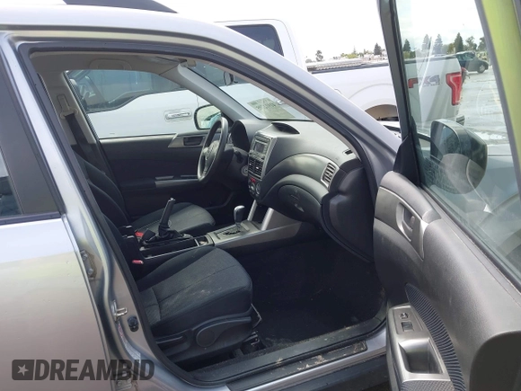 2012 Subaru Forester 2.5X with VIN JF2SHABCXCH467089, listed as a IAAI auction lot 41912795 with 1 mi miles. Bid and sale history available at carsss.com. Image 5.