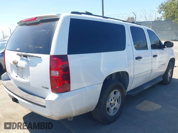 2008 Chevrolet Suburban LTZ with VIN 3GNFC16078G120116, listed as a IAAI auction lot 42691043 with 178,539 mi miles and . Bid and sale history available at DreamBid. Image 4.