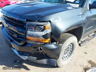 2017 Chevrolet Silverado 1500 LT with VIN 1GCVKRECXHZ154083, listed as a IAAI auction lot 41216478 with 153,599 mi miles. Bid and sale history available at carsss.com. Image 6.