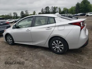 2020 Toyota Prius LE with VIN JTDL9RFU3L3017587, listed as a Copart auction lot 55431755 with 61,507 mi miles and Salvage Title. Bid and sale history available at DreamBid. Image 2.