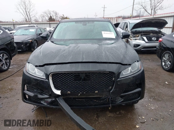2019 Jaguar F-Pace 25t Premium z VIN SADCJ2FX5KA616255, wystawiony jako IAAI lot #41414227 z przebiegiem 65 068 mil mil oraz . Historia ofert i sprzedaży dostępna na DreamBid. Obrazek 12.