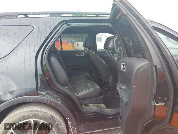 2014 Ford Explorer Sport z VIN 1FM5K8GT6EGC43577, wystawiony jako IAAI lot #42607478 z przebiegiem 155 802 mil mil oraz . Historia ofert i sprzedaży dostępna na DreamBid. Obrazek 8.