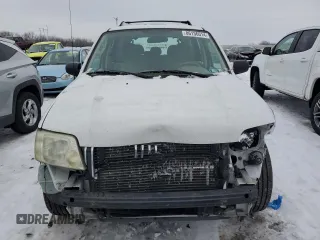 2007 Mercury Mariner Convenience z VIN 4M2YU80Z17KJ17566, wystawiony jako Copart lot #86136014 z przebiegiem 134 328 mil mil oraz Szkody całkowita. Historia ofert i sprzedaży dostępna na DreamBid. Obrazek 5.