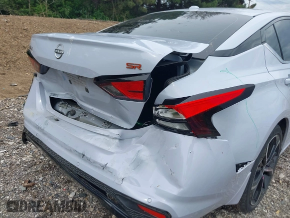 2024 Nissan Altima SR z VIN 1N4BL4CV0RN325574, wystawiony jako IAAI lot #42156140 z przebiegiem 19 715 mil mil oraz . Historia ofert i sprzedaży dostępna na DreamBid. Obrazek 6.
