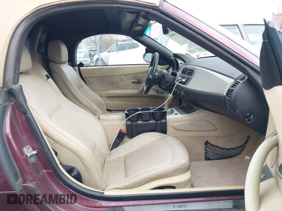 2004 BMW Z4 2.5i with VIN 4USBT33544LS50607, listed as a IAAI auction lot 42055929 with 156,585 mi miles. Bid and sale history available at carsss.com. Image 5.
