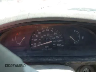 2001 Toyota Tacoma z VIN 5TENL42N41Z873927, wystawiony jako IAAI lot #42235055 z przebiegiem 272 178 mil mil oraz . Historia ofert i sprzedaży dostępna na DreamBid. Obrazek 7.