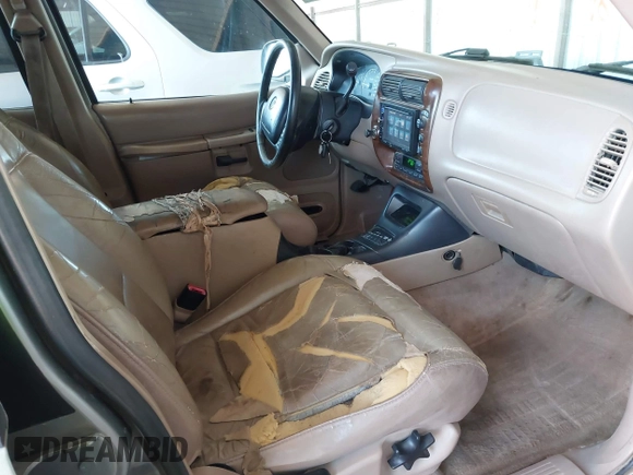 2000 Mercury Mountaineer with VIN 4M2ZU66P0YUJ13268, listed as a IAAI auction lot 42271864 with 243,104 mi miles and . Bid and sale history available at DreamBid. Image 5.