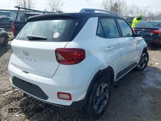 2024 Hyundai Venue SEL with VIN KMHRC8A3XRU326010, listed as a IAAI auction lot 41845065 with 2,604 mi miles and . Bid and sale history available at DreamBid. Image 4.