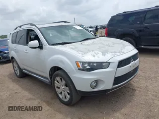2013 Mitsubishi Outlander SE with VIN JA4AS3AW0DU003394, listed as a IAAI auction lot 42081015 with 80,413 mi miles. Bid and sale history available at carsss.com. Image 1.