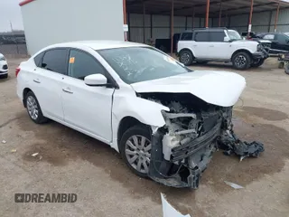 2019 Nissan Sentra SR with VIN 3N1AB7AP4KY449440, listed as a IAAI auction lot 41528108 with 99,004 mi miles. Bid and sale history available at carsss.com. Image 1.